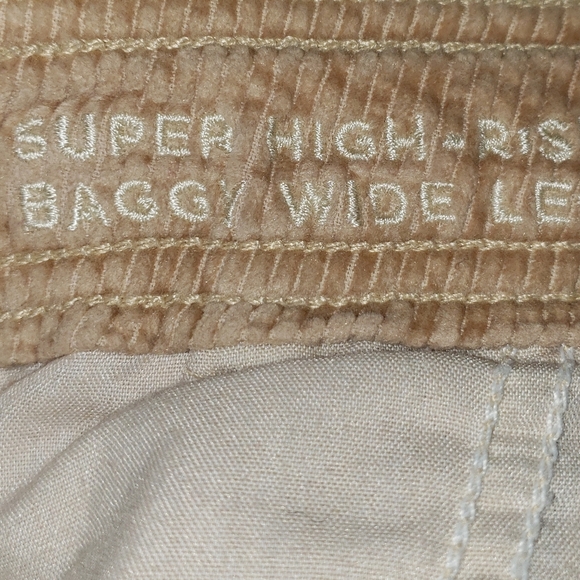 American Eagle Dreamy Drape Super High Waisted Baggy Wide Leg Corduroy Pants - Picture 8 of 10